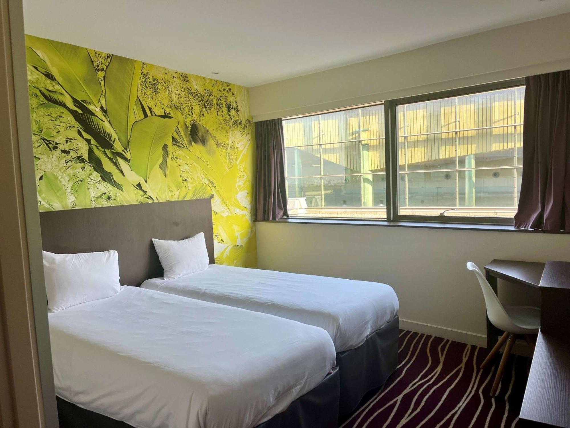 Ibis Styles Saint Julien En Genevois Vitam Neydens Exterior photo