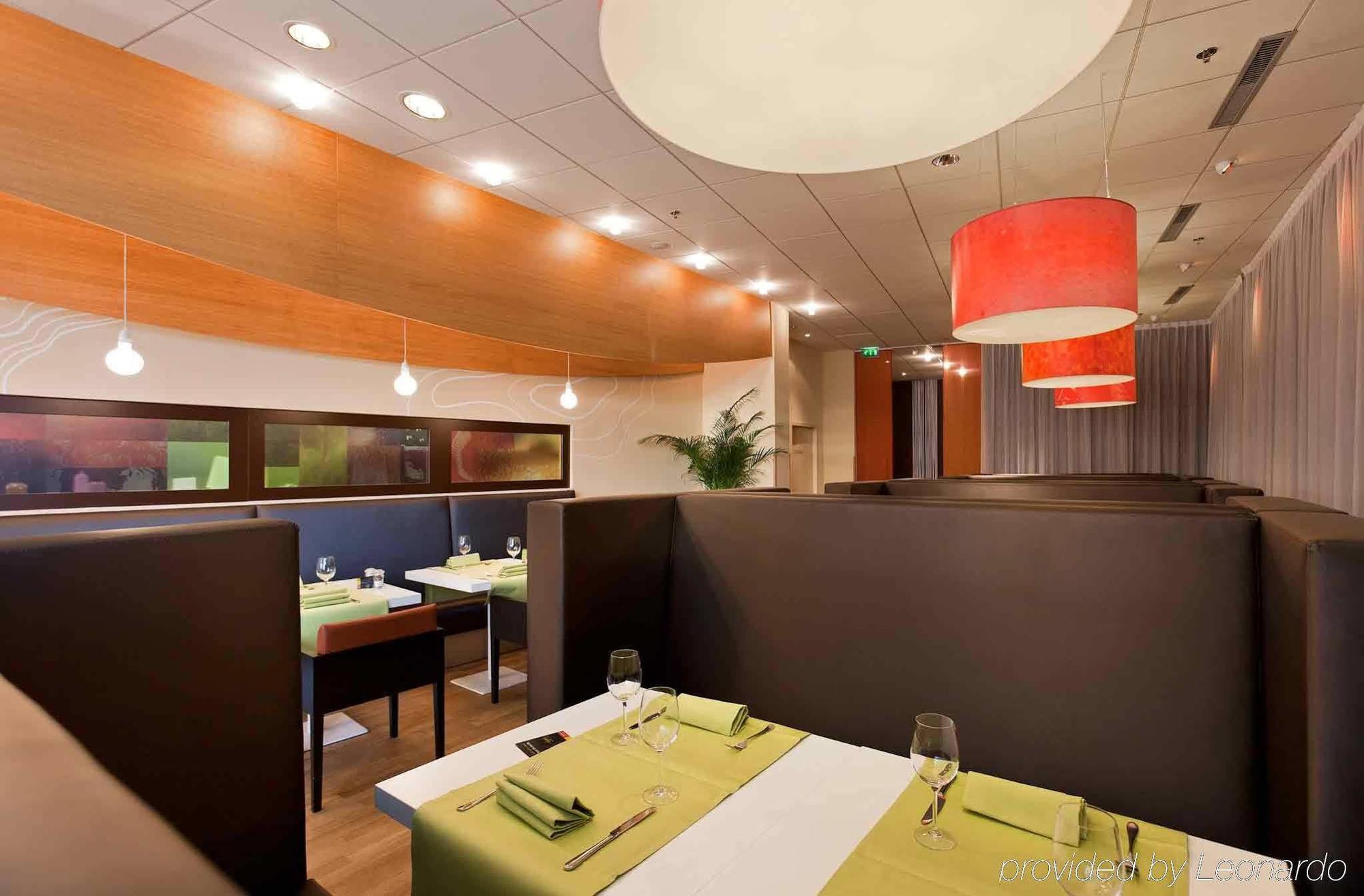 Ibis Styles Saint Julien En Genevois Vitam Neydens Restaurant photo
